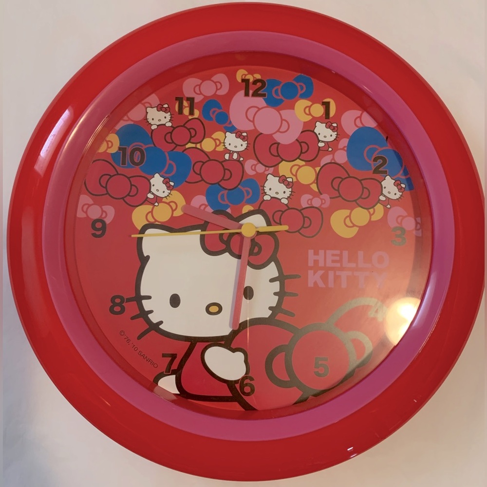 Hello Kitty Wall Clock